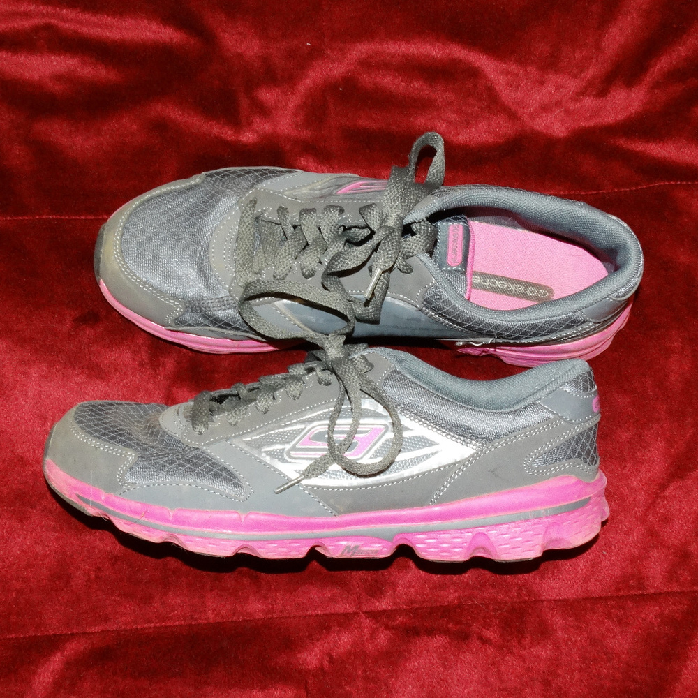 Skechers Leather and Synethic Shoes Gray & Dk Pink